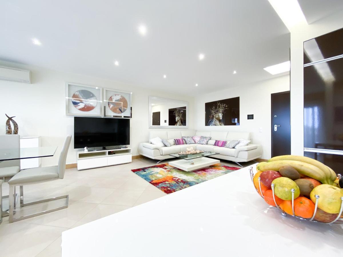 Luxury Condominium Apartment With Swimming Pool #1903 Lagos Exteriör bild