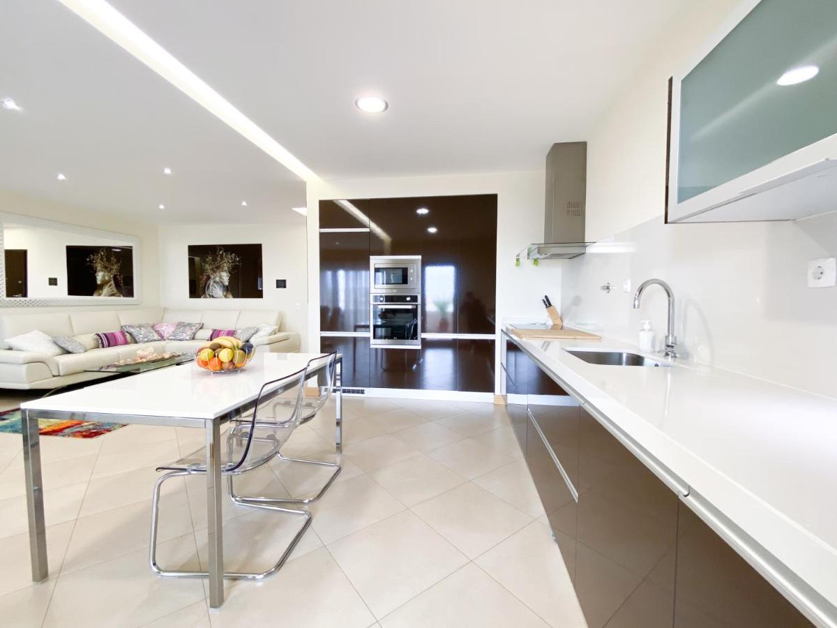 Luxury Condominium Apartment With Swimming Pool #1903 Lagos Exteriör bild