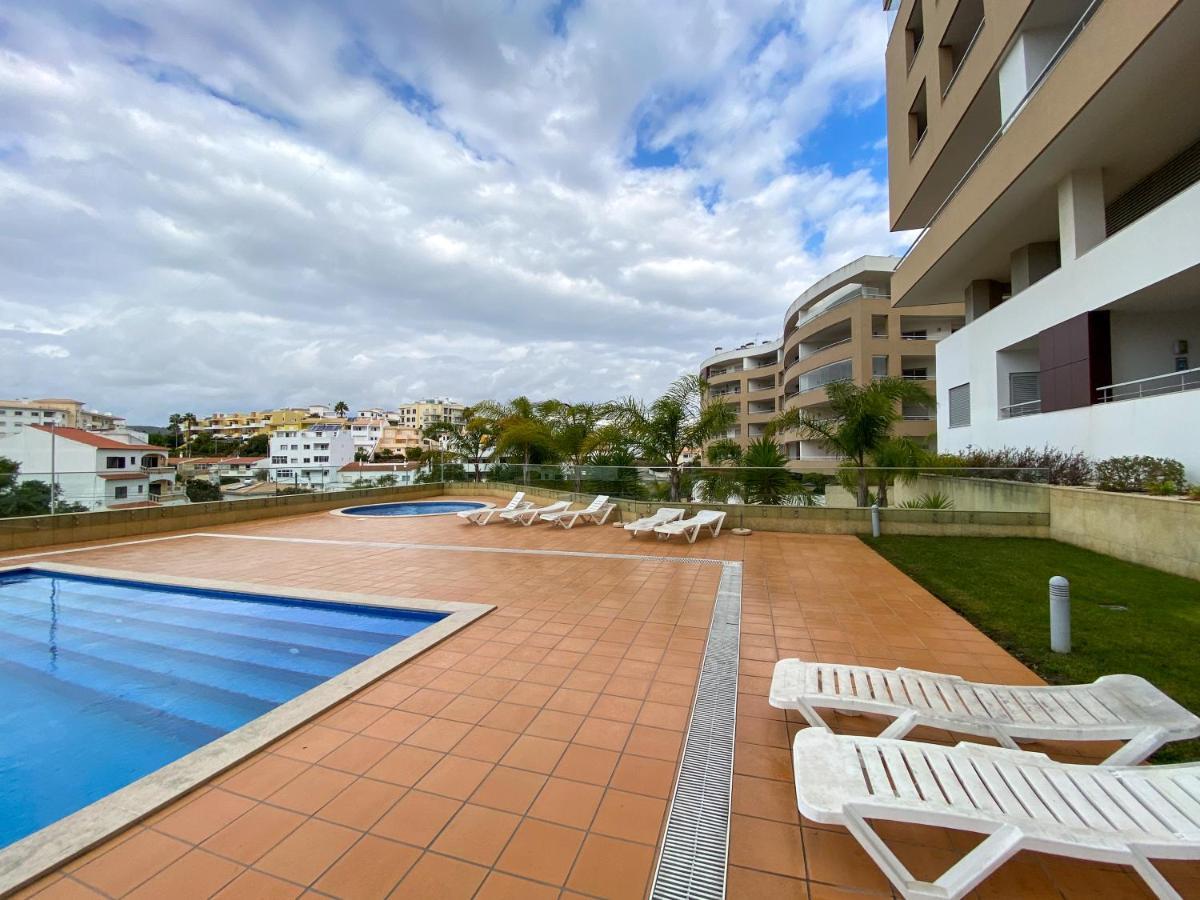 Luxury Condominium Apartment With Swimming Pool #1903 Lagos Exteriör bild